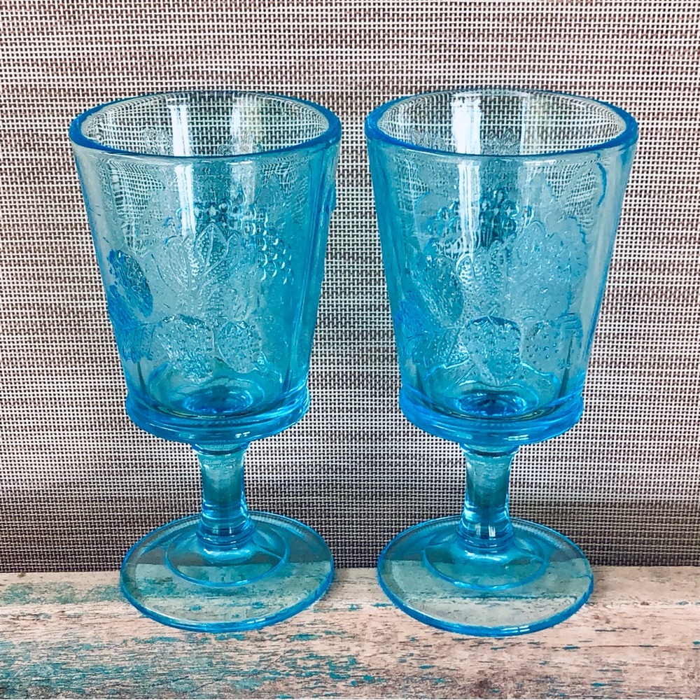 2 Vintage L.G. Wright Glass Goblets Strawberry And Currant Light Blue